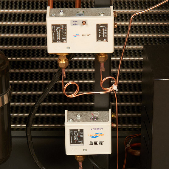 Осушитель сжатого воздуха рефрижераторного типа ET RD 690 Осушитель сжатого воздуха рефрижераторного типа ET RD 690